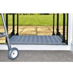 Half Step Gap Closer