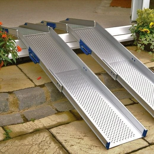 Perfolight-combi Telescopic Channel Ramps Perfolight-combi Telescopic Channel Ramp 1.5-2.1m