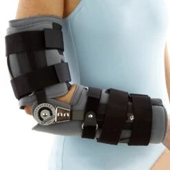 Universal Hinged Arm Brace Average